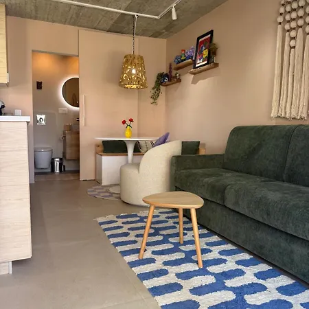 Cozy Garden With Private Entrance Konukevi Mellet